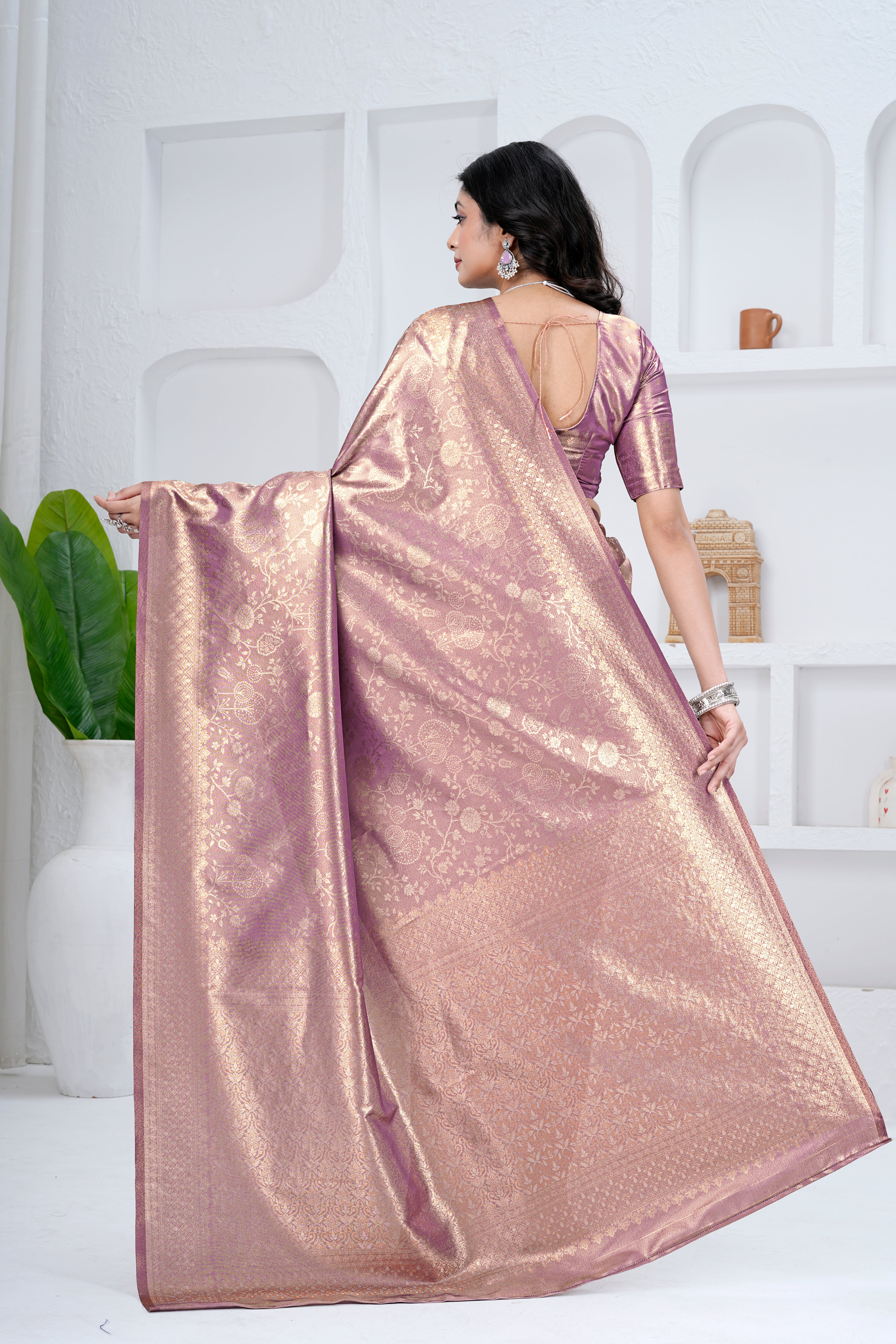 Saumyani Fashion Pink Kanjivaram Silk saree Wedding Wear,Festival wear Saree For Women