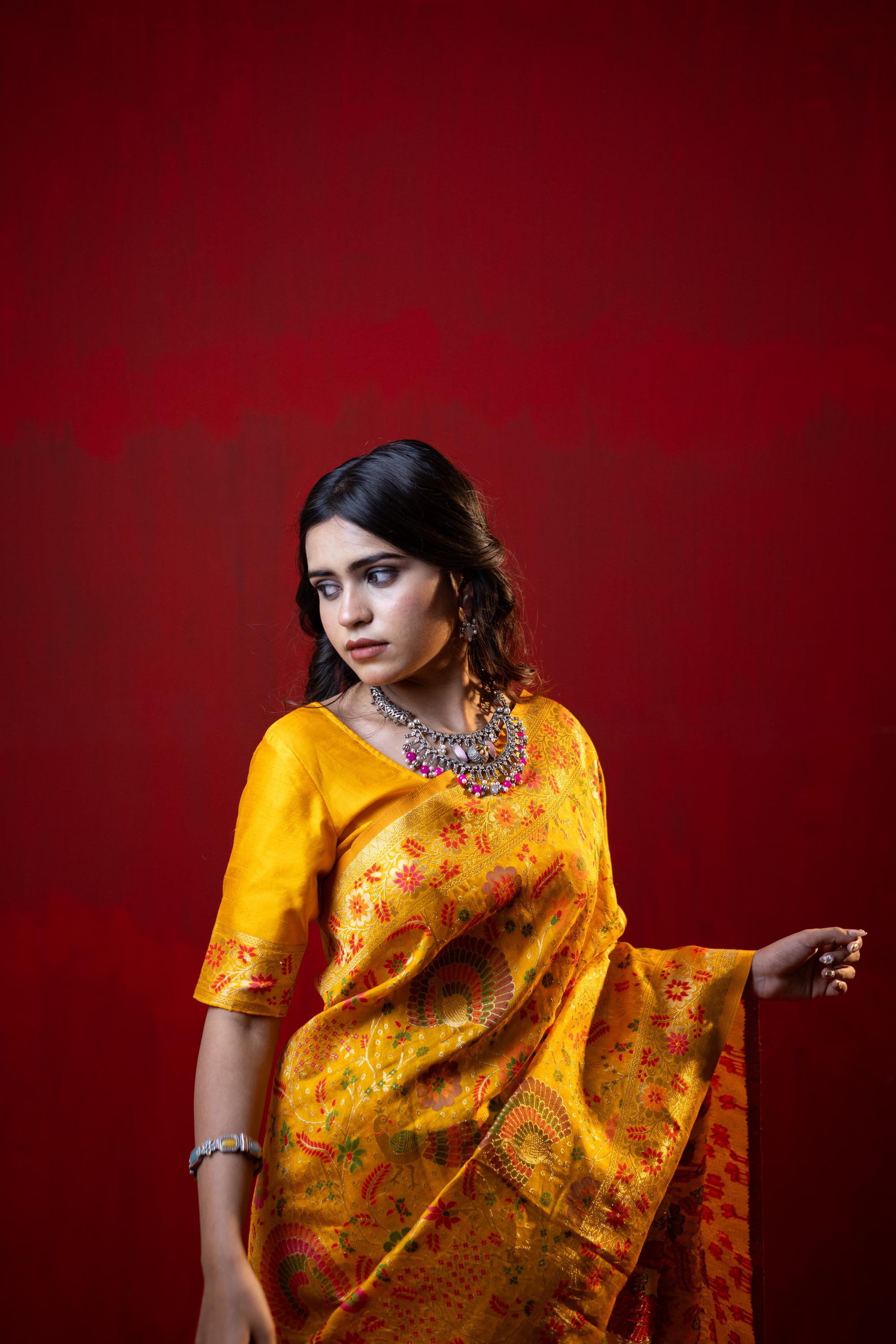 Royal Pashmina Pihu Floral Woven Minakari Border Saree